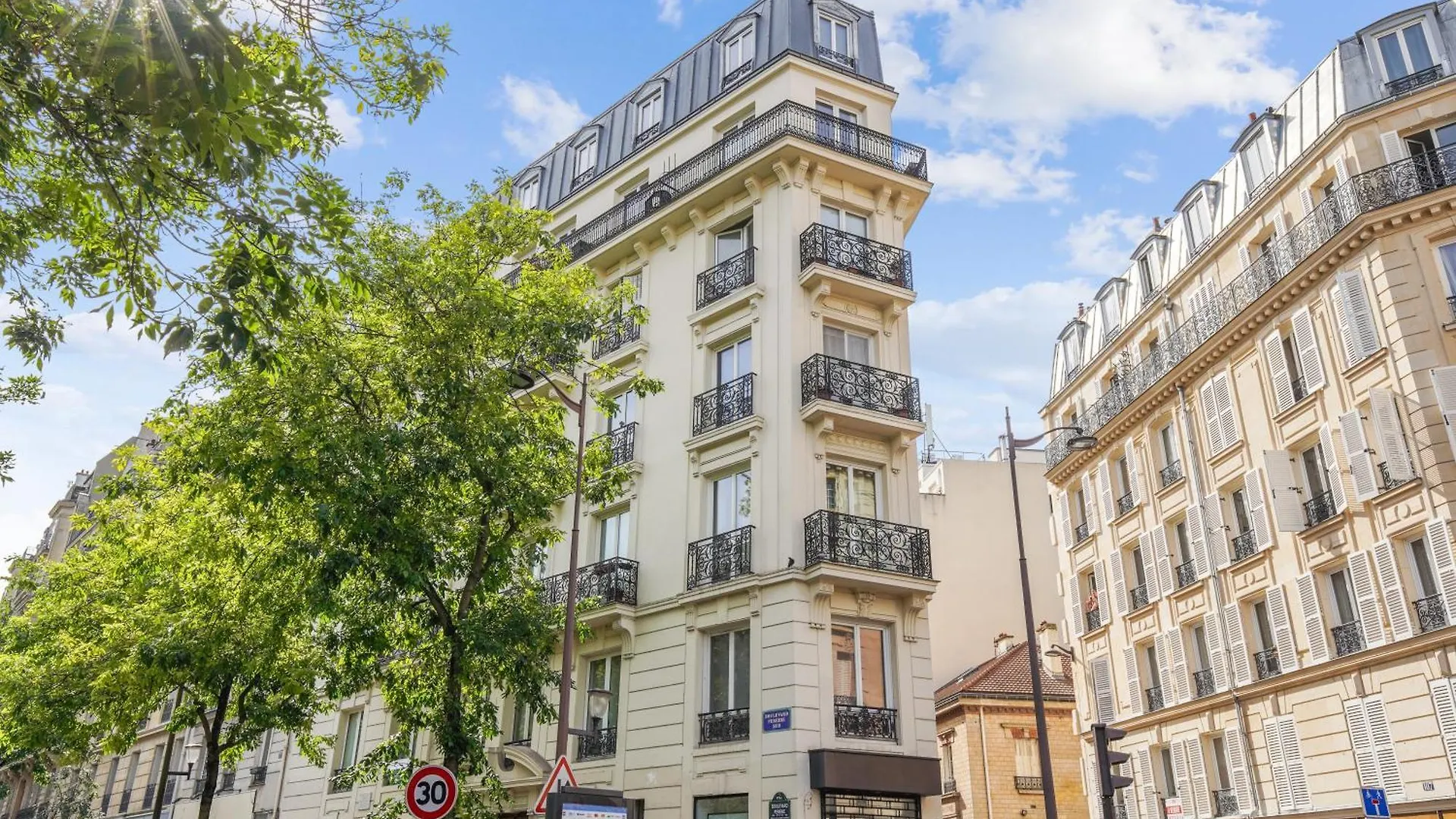 Parc Batignolles By Weekome * Paris